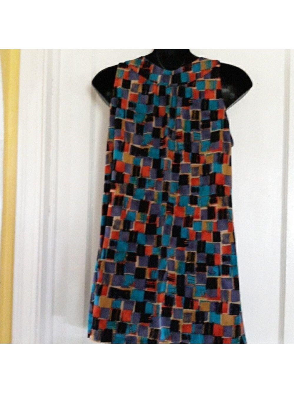 Relativity Colorful Gold Sequence Top - Picture 4 of 8
